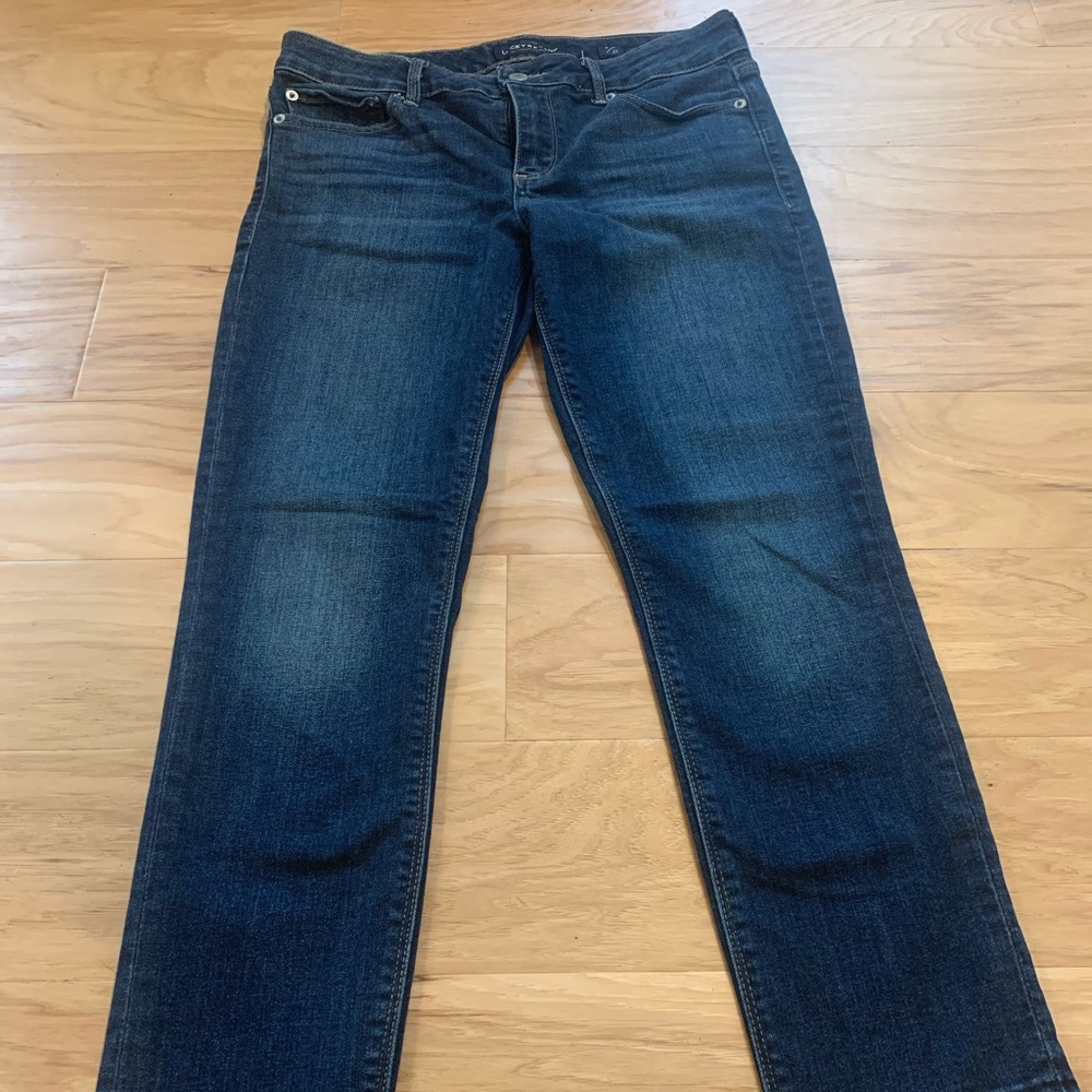 Lucky Brand Lolita Crop Size 4/27 Denim Jeans with distressed Bottoms